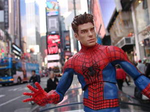 DIAMON SELECT AMAZING SPIDERMAN 2 HUMAN VER