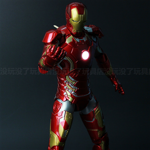 MARVEL IRON MAN MK43 21 CM CÓ LED