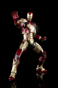 DIAMOND SELECT IRON MAN MK42 .