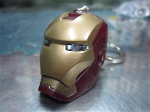 MÓC KHOÁ 1:6 IRON MAN CÓ LED