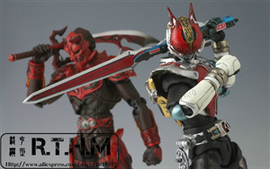 SIC MASKED RIDER DEN O SWORD & MOMOTAROS