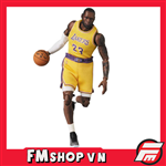 MAFEX LEBRON JAMES FAKE