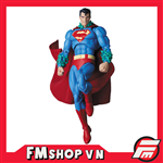 MAFEX SUPERMAN (BATMAN: HUSH VER.)