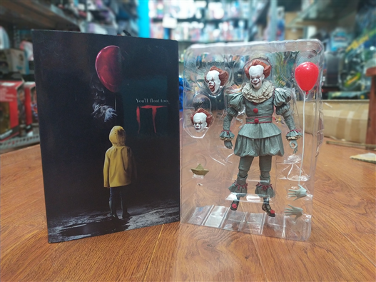 Mua bán NECA IT PENNYWISE 2ND