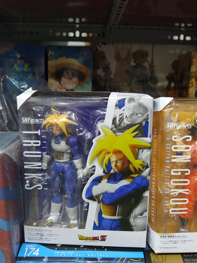 Mua bán SHF SUPER SAIYAN TRUNKS FAKE