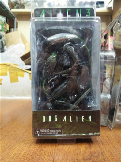 Mua bán NECA DOG ALIEN CHINA VER