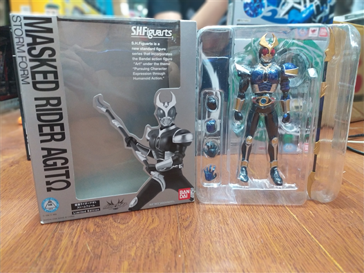 Mua bán SHF KAMEN RIDER AGITO STORM FORM LIKE NEW (JPV)