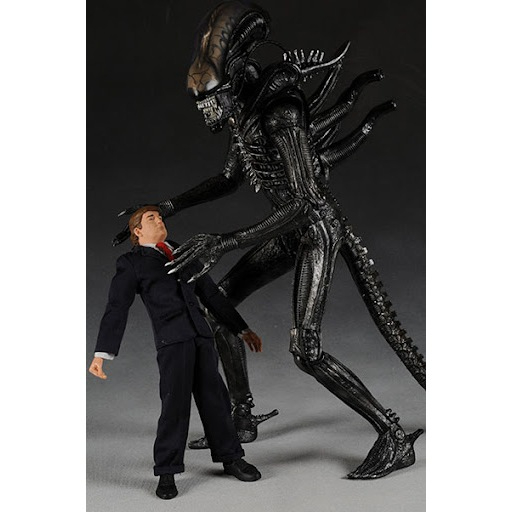 Mua bán MÔ HÌNH 18 INCH NECA ALIEN XENOMORPH 18 INCH BL