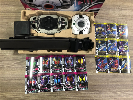 Mua bán DX DECADRIVER 2ND (DÂY CSM, THIẾU CARD FFR RYUKI, CARD XƯỚC)