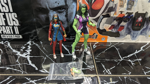 Mua bán MARVEL LEGENDS COMBO SHE HULK + MIS MARVEL KO BOX