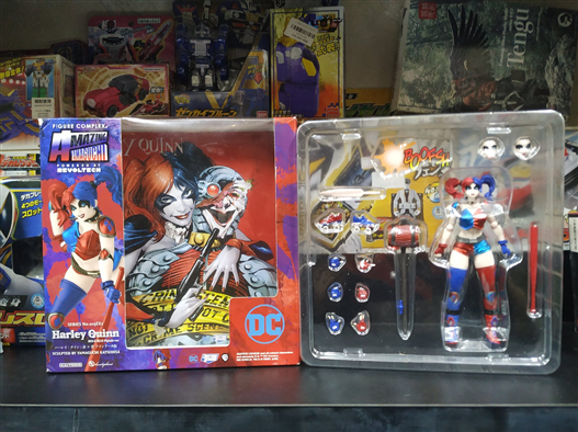 Mua bán REVOLTECH YAMAGUCHI HARLEY QUINN (RED & BLUE PIGTAILS)