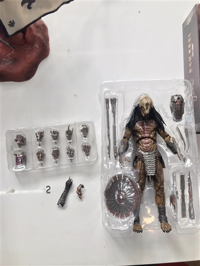 Mua bán (2ND)NECA PREDATOR PREY 