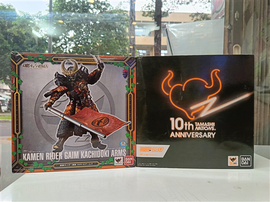 Mua bán (2HAND) SIC KAMEN RIDER GAIM KACHIDOKI THIẾU 1 LOCKSEED NHỎ