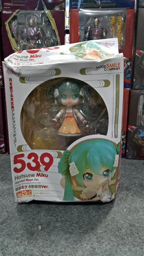 Mua bán NENDOROID 539 MIKU HARVEST MOON FAKE (HỘP NÁT)