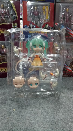 Mua bán NENDOROID 539 MIKU HARVEST MOON FAKE (HỘP NÁT)