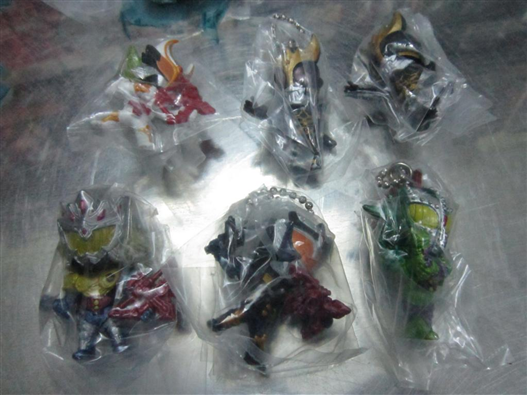 Mua bán MÓC KAMEN RIDER GAIM SET 2