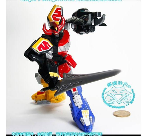 Mua bán RETROFIRE POWER RANGER THUNDER MEGAZORD